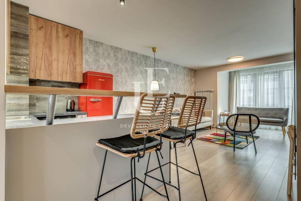New York: A Spacious Modern Apartment With Parking Sofia Eksteriør billede